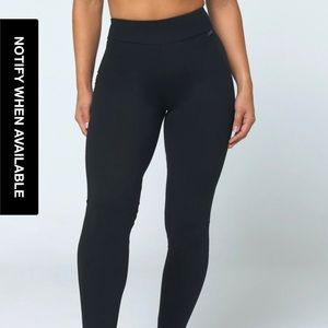 Noir High Waist Leggings LiCi Fit ✨